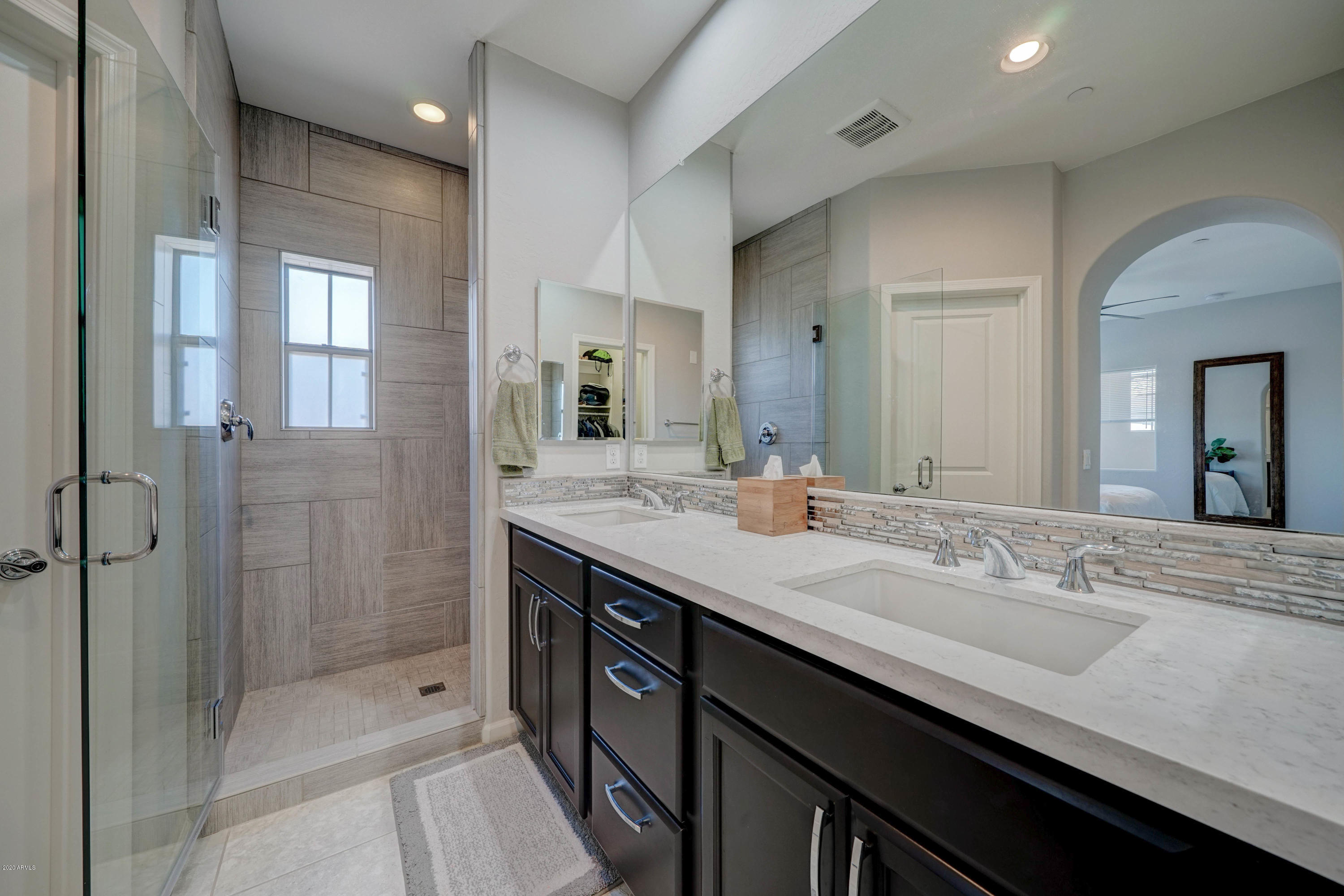 3935 East Rough Rider Road, Unit 1267 Phoenix, AZ 85050 - Photo 20 of 34 Master Bath