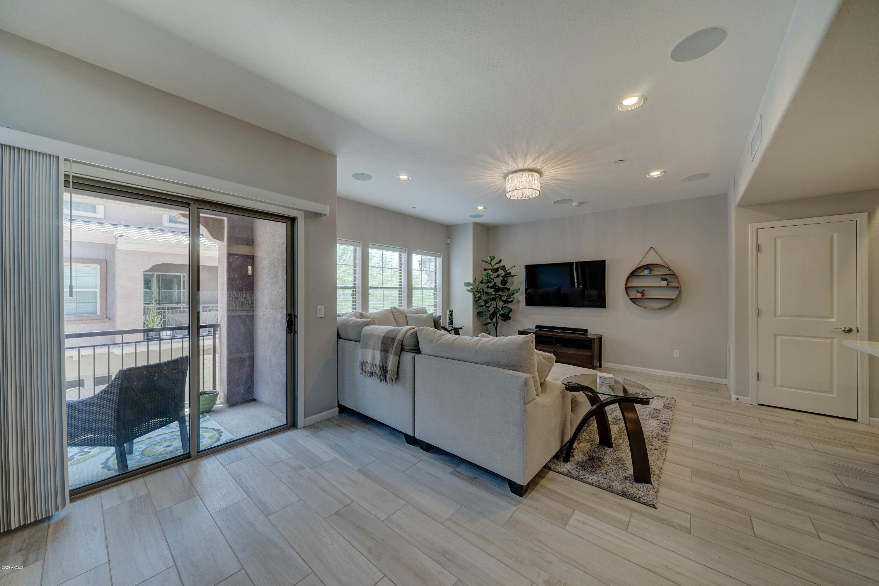 3935 East Rough Rider Road, Unit 1267 Phoenix, AZ 85050 - Photo 4 of 34 Living Area