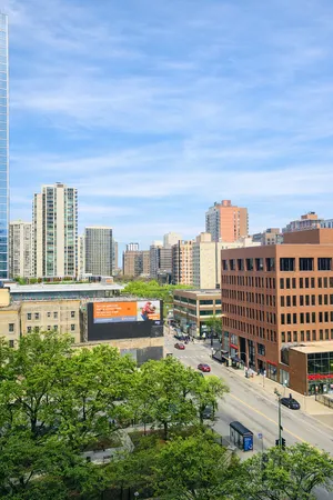 $2,250 | 1122 North Clark Street, Unit 904, Chicago, IL 60610