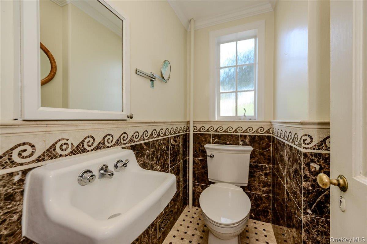1264 Rhinelander Avenue Bronx, NY 10461 - Photo 19 of 50