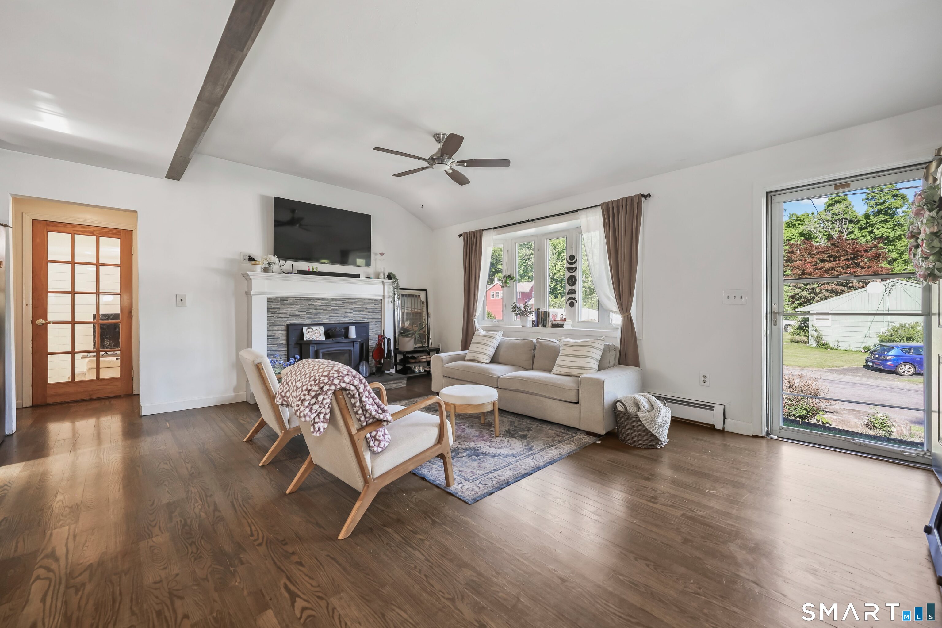 2 Badger Road Wolcott, CT 06716 - Photo 4 of 40