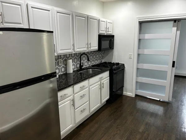 $3,350 | 63 Madison Street, Unit 5, Hoboken, NJ 07030