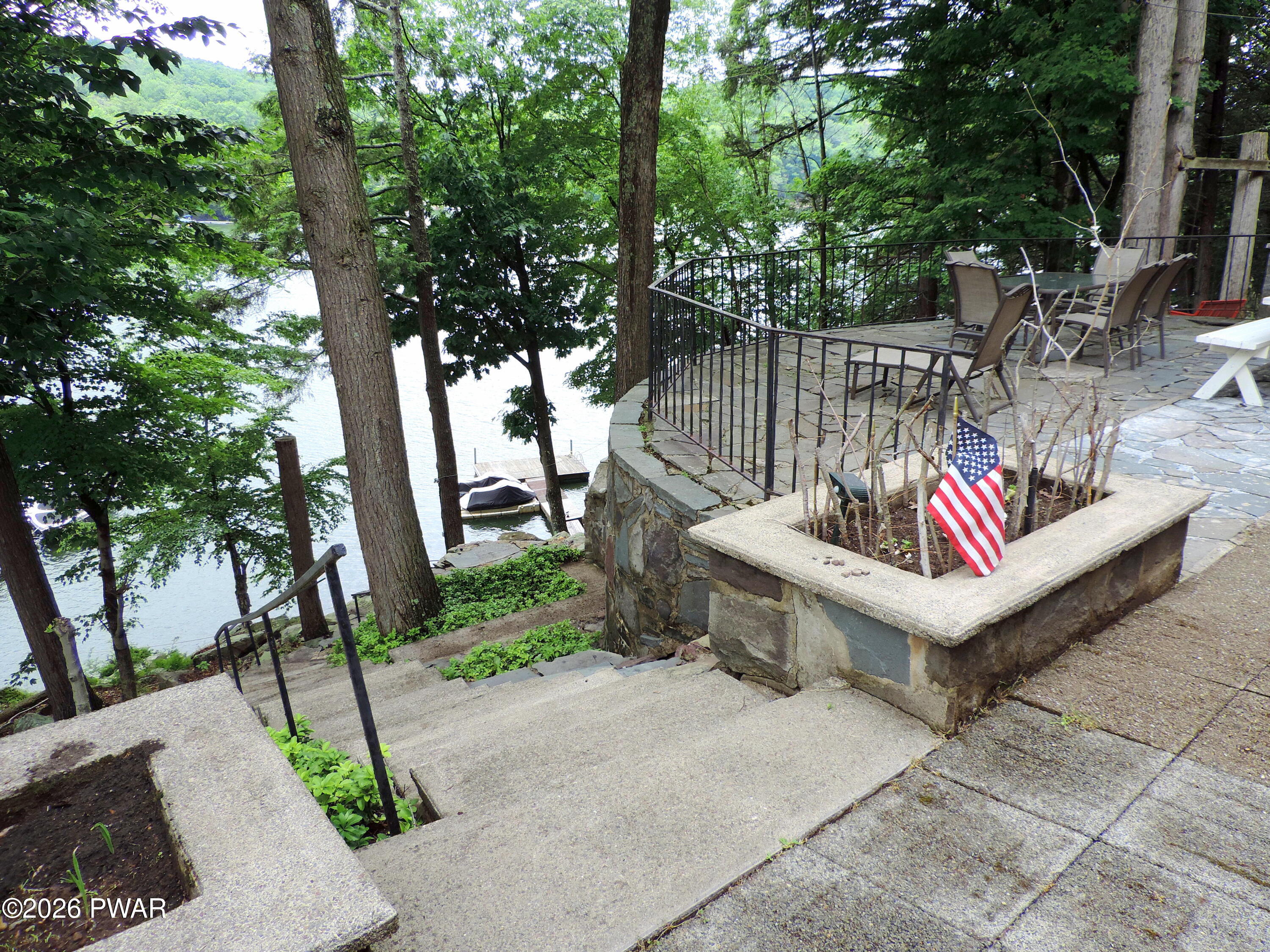 182 Lennon Road Greentown, PA 18426 - Photo 3 of 50