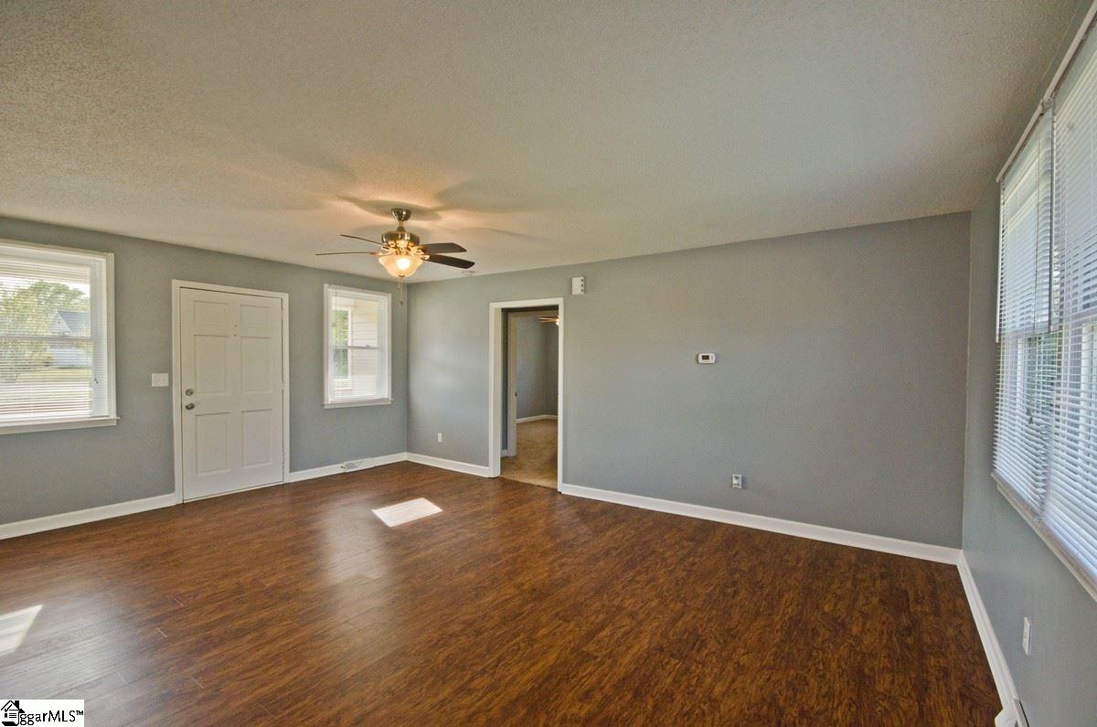 628 Jonesville Road Simpsonville, SC 29681 - Photo 2 of 24 Gallery Image 2