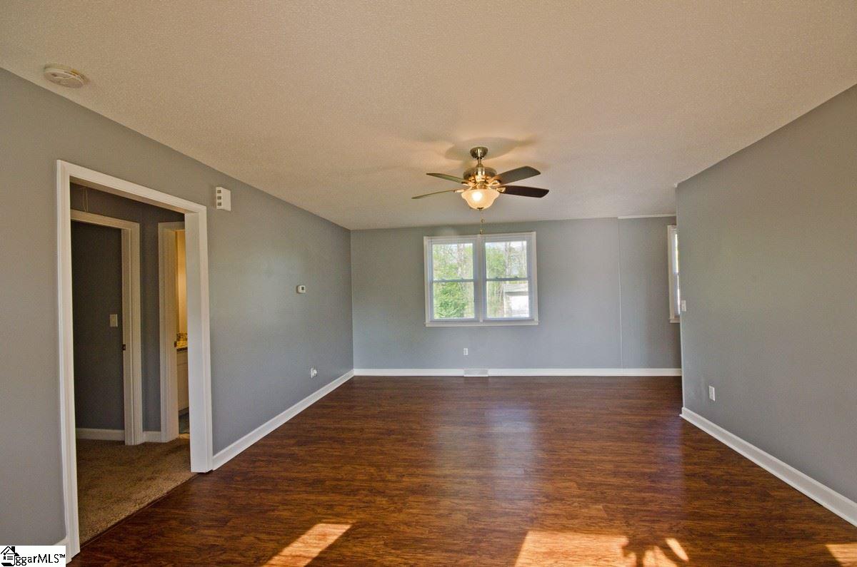 628 Jonesville Road Simpsonville, SC 29681 - Photo 3 of 24 Gallery Image 3