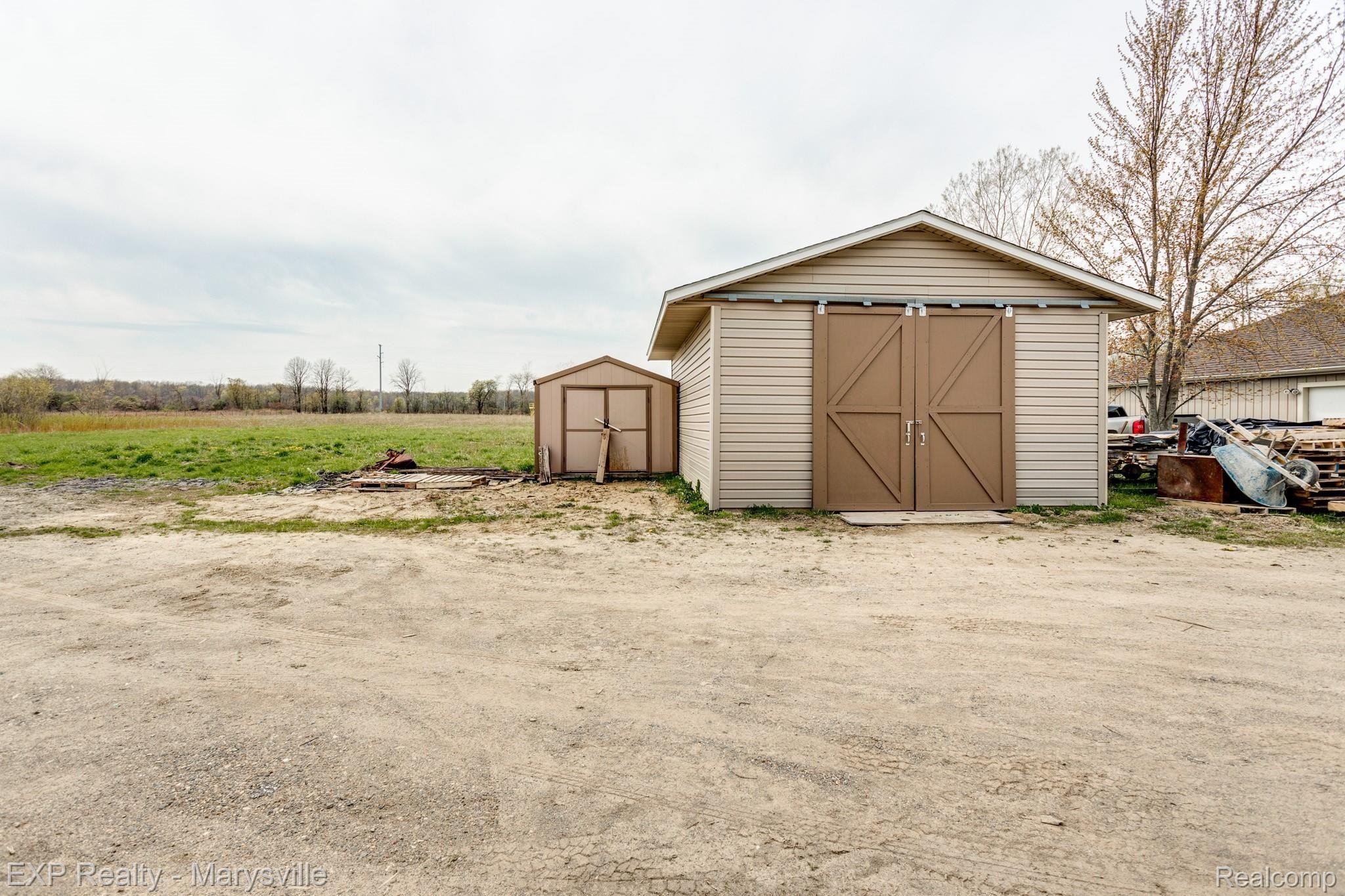 8833 Wildcat Road Jeddo, MI 48032 - Photo 56 of 56 8833 Wildcat Rd (21 of 61).jpg