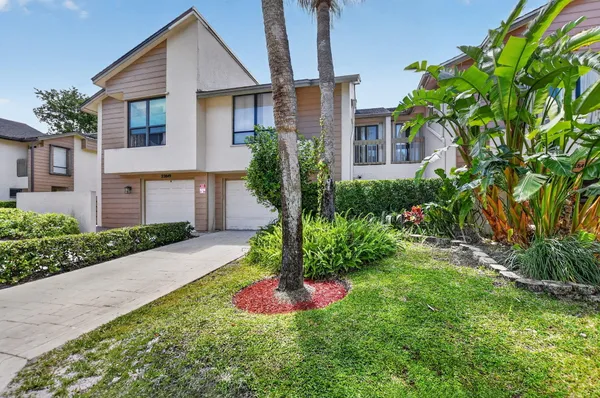 $3,900 | 22847 Ironwedge Drive, Boca Raton, FL 33433