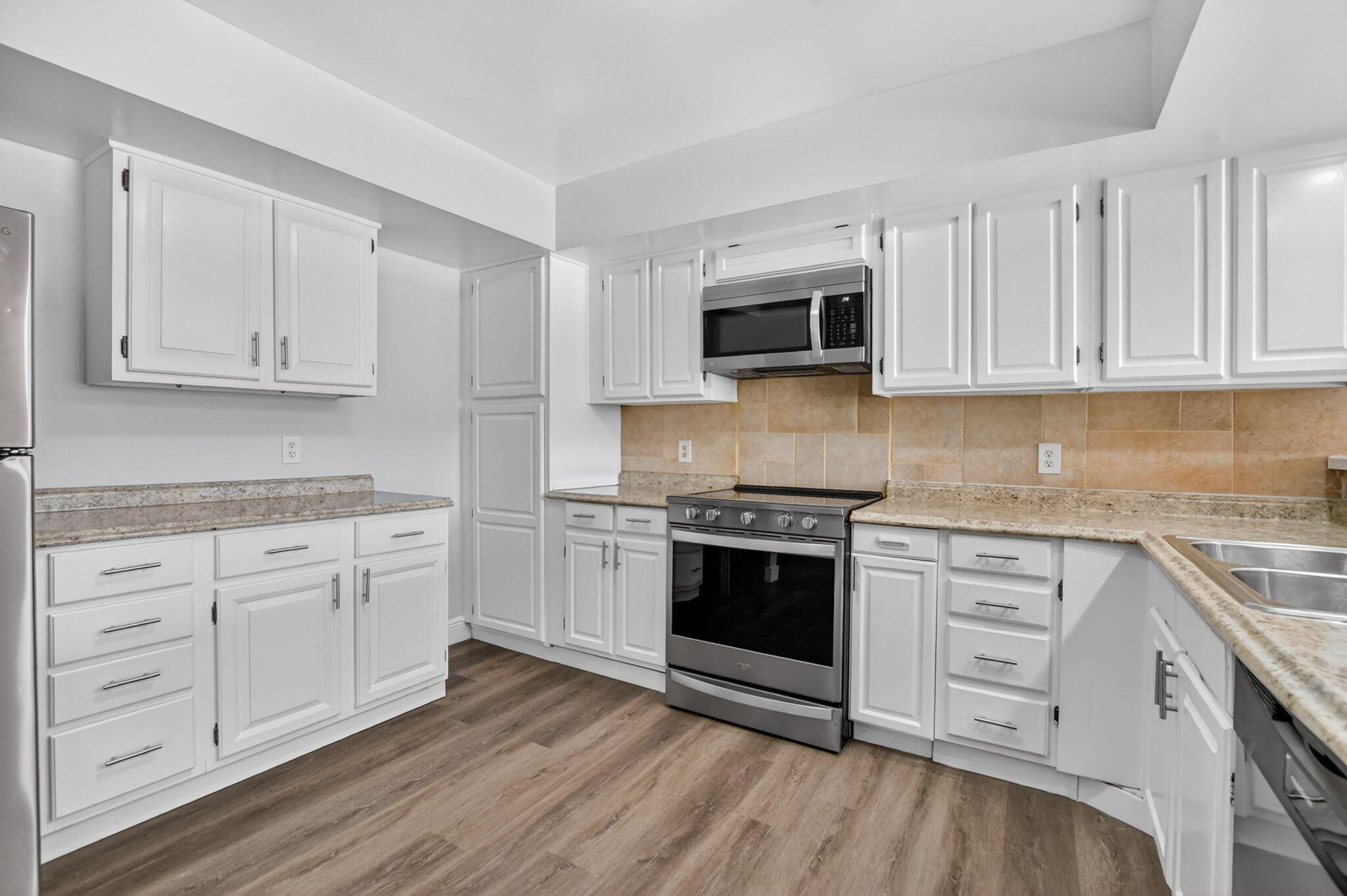 22847 Ironwedge Drive Boca Raton, FL 33433 - Photo 7 of 36 8-web-or-mls-DSC_8649