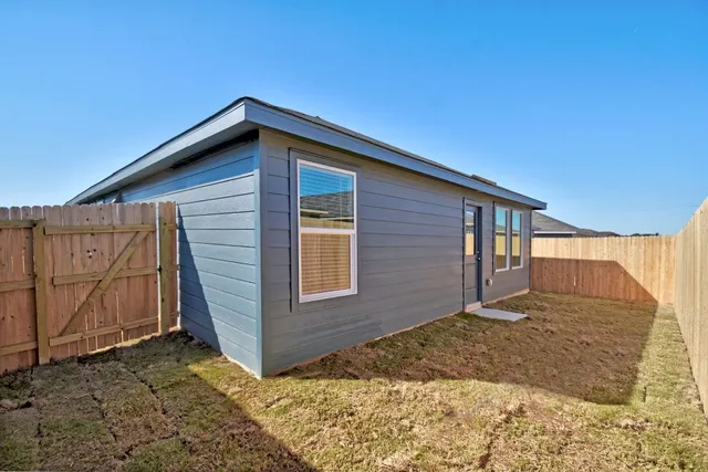 $1,500 | 2413 Legends Creek, New Braunfels, TX 78130