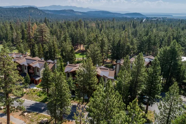 $1,195,000 | 2004 Lodestar Drive, Unit 12, Mammoth Lakes, CA 93546