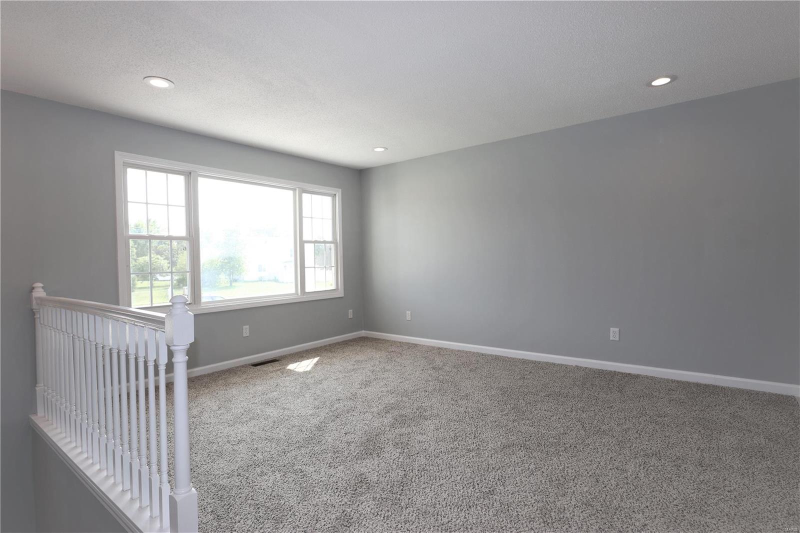 7352 Mexico Road St. Peters, MO 63376 - Photo 8 of 22