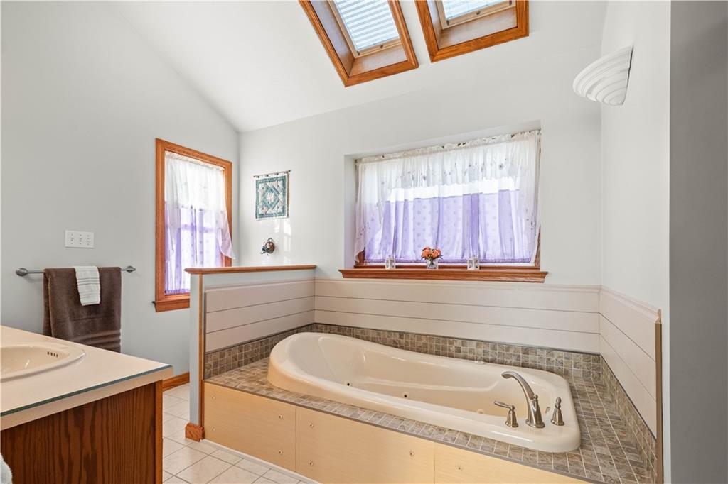 216 Seminole Trail Butler, PA 16001 - Photo 19 of 41 Gallery Image 19