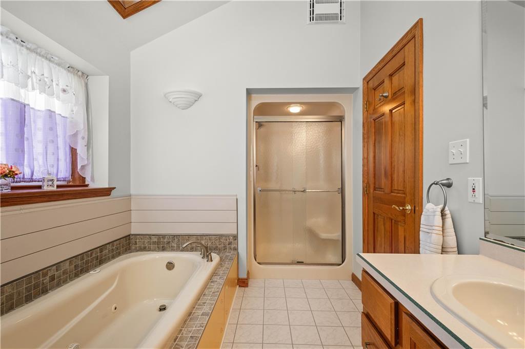 216 Seminole Trail Butler, PA 16001 - Photo 20 of 41 Gallery Image 20