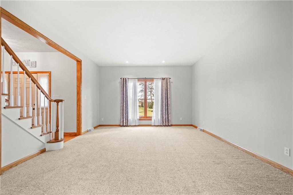 216 Seminole Trail Butler, PA 16001 - Photo 5 of 41 Gallery Image 5