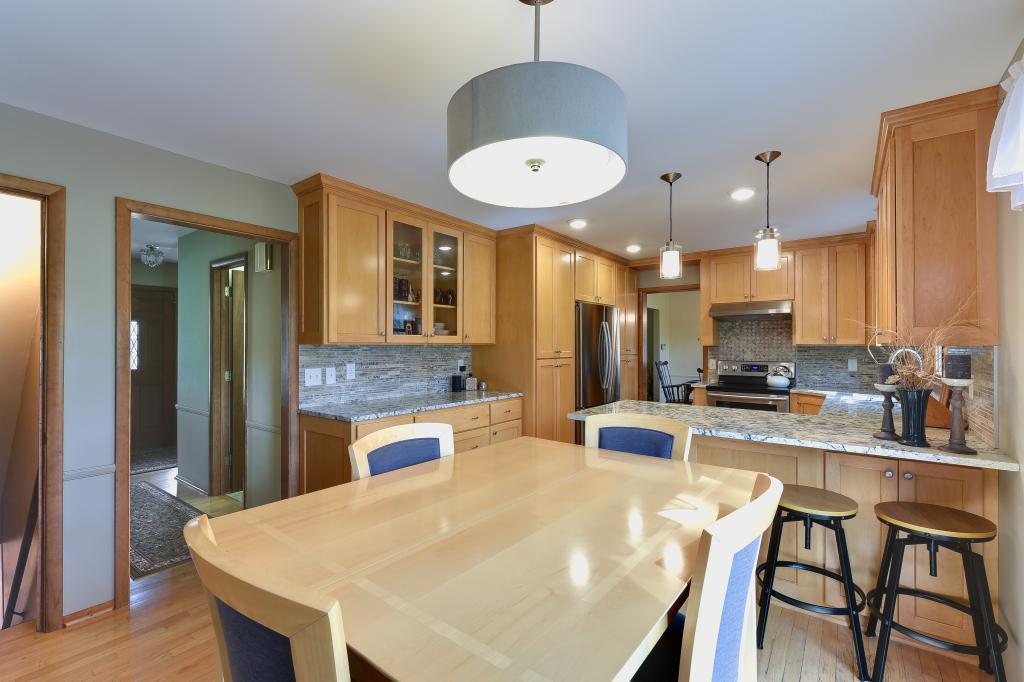 6525 Gleason Road Edina, MN 55439 - Photo 18 of 43