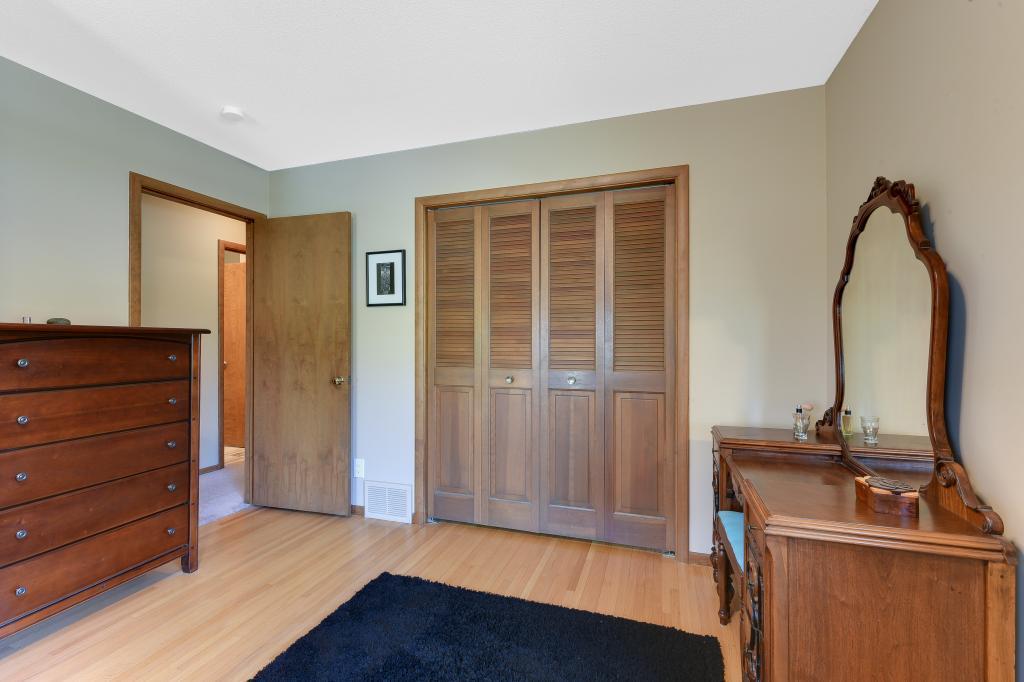 6525 Gleason Road Edina, MN 55439 - Photo 32 of 43