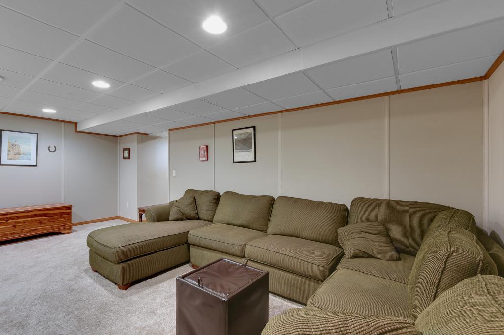 6525 Gleason Road Edina, MN 55439 - Photo 36 of 43