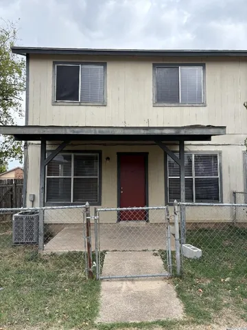 $950 | 9609 Bear Paw Trail, Unit A, Del Valle, TX 78617