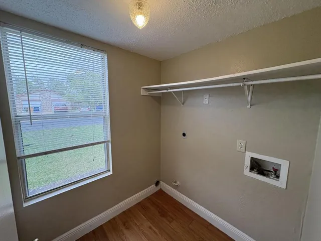 $950 | 9609 Bear Paw Trail, Unit A, Del Valle, TX 78617