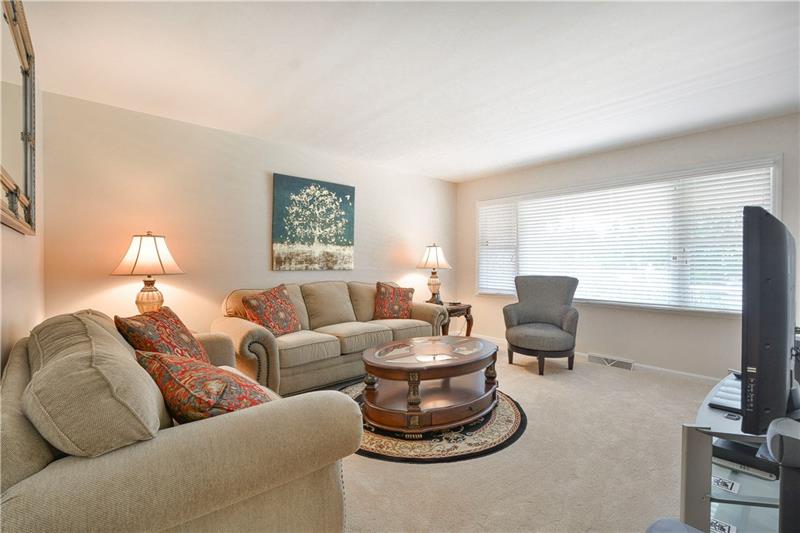 67 Forest Grove Road Coraopolis, PA 15108 - Photo 3 of 22 Living Room newer Carpet and painting throughout the home