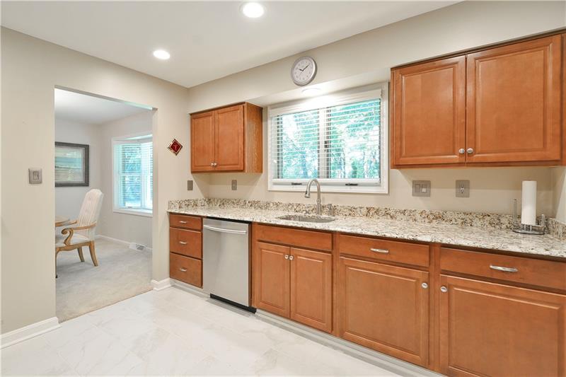 67 Forest Grove Road Coraopolis, PA 15108 - Photo 8 of 22 Stainless Appliances Stay