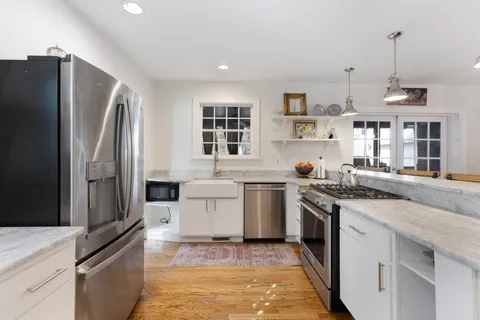 $1,250,000 | 3611 Rainbow Place, Nashville, TN 37204