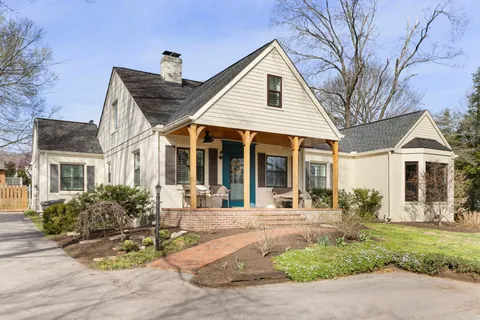 $1,250,000 | 3611 Rainbow Place, Nashville, TN 37204