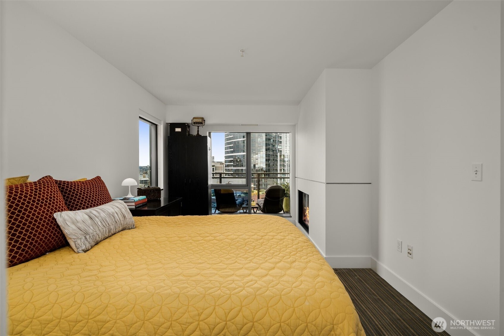 820 Blanchard Street, Unit 1301 Seattle, WA 98121 - Photo 17 of 29 a bedroom with a large bed and a large window