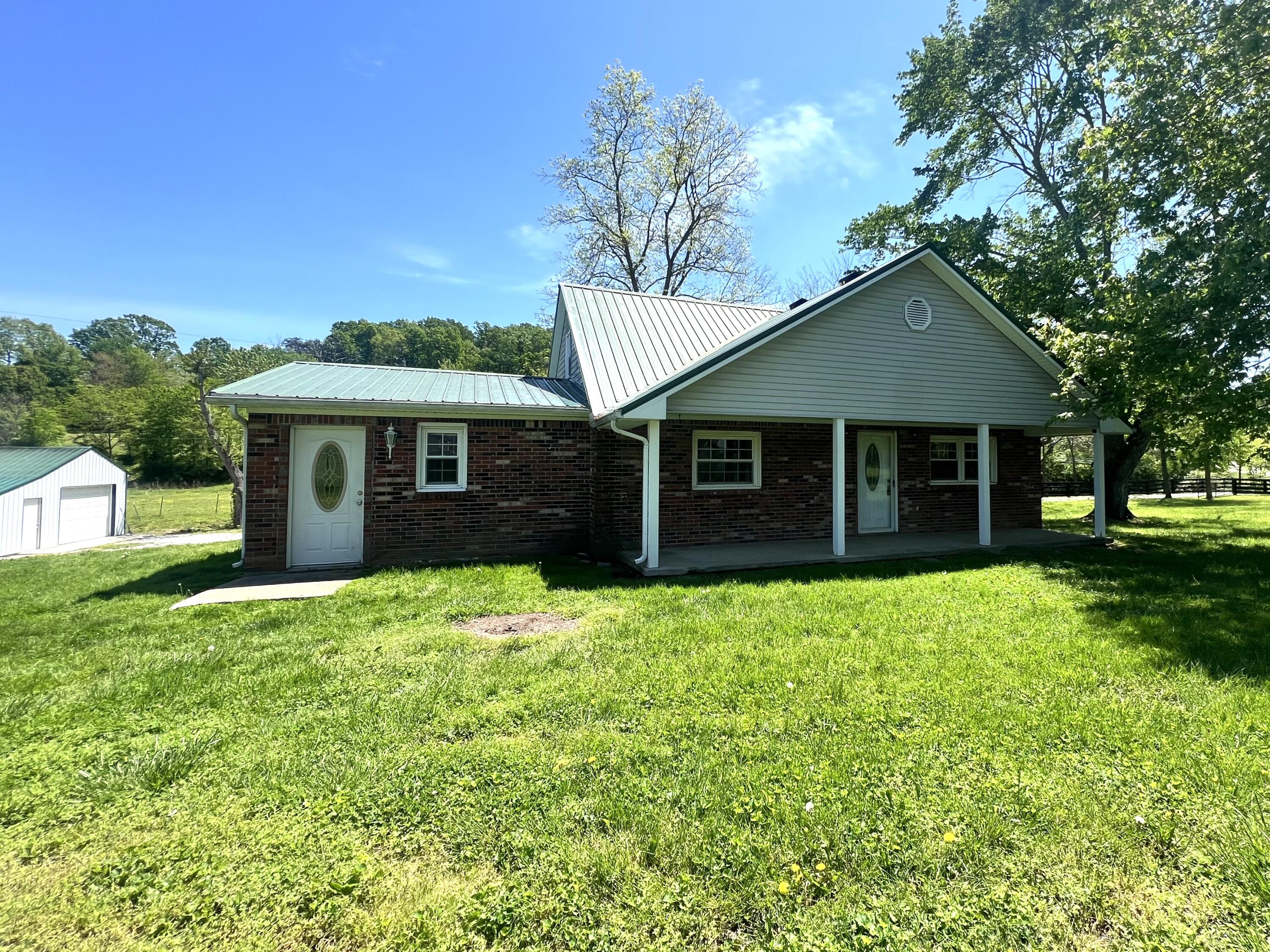 103 Gabbard Road Berea, KY 40403 - Photo 1 of 28 IMG_0476 2