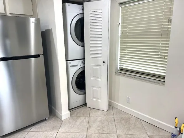 $2,500 | 16258 Peach Way, Delray Beach, FL 33484