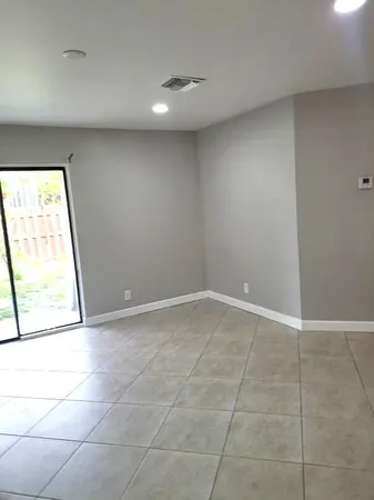 $2,500 | 16258 Peach Way, Delray Beach, FL 33484