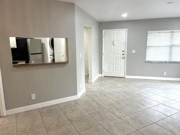 $2,500 | 16258 Peach Way, Delray Beach, FL 33484