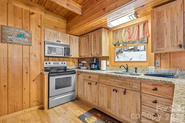 $599,900 | 233 Cherry, Boone, NC 28607