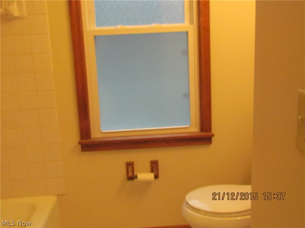 5200 West Ridgewood Drive Cleveland, OH 44134 - Photo 10 of 22