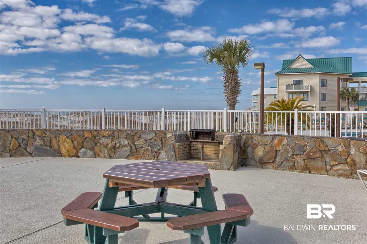 645 Plantation Road, Unit 6406 Gulf Shores, AL 36542 - Photo 20 of 28 BBQ Area