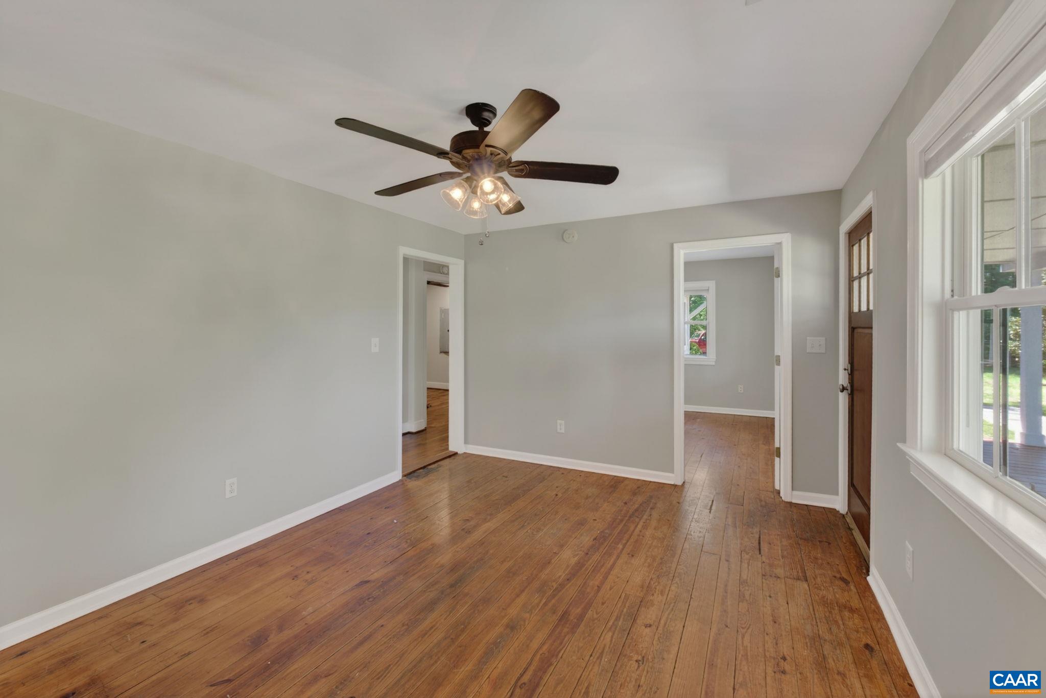 9702 Hatton Ferry Road Scottsville, VA 24590 - Photo 10 of 37