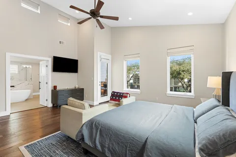 $4,750 | 807 Nicholson Street, Houston, TX 77007