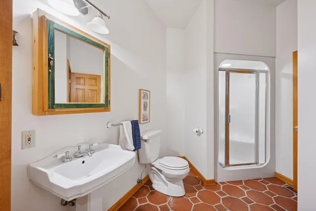 $5,900,000 | 6070 Pilger Avenue Northwest, Annandale, MN 55302