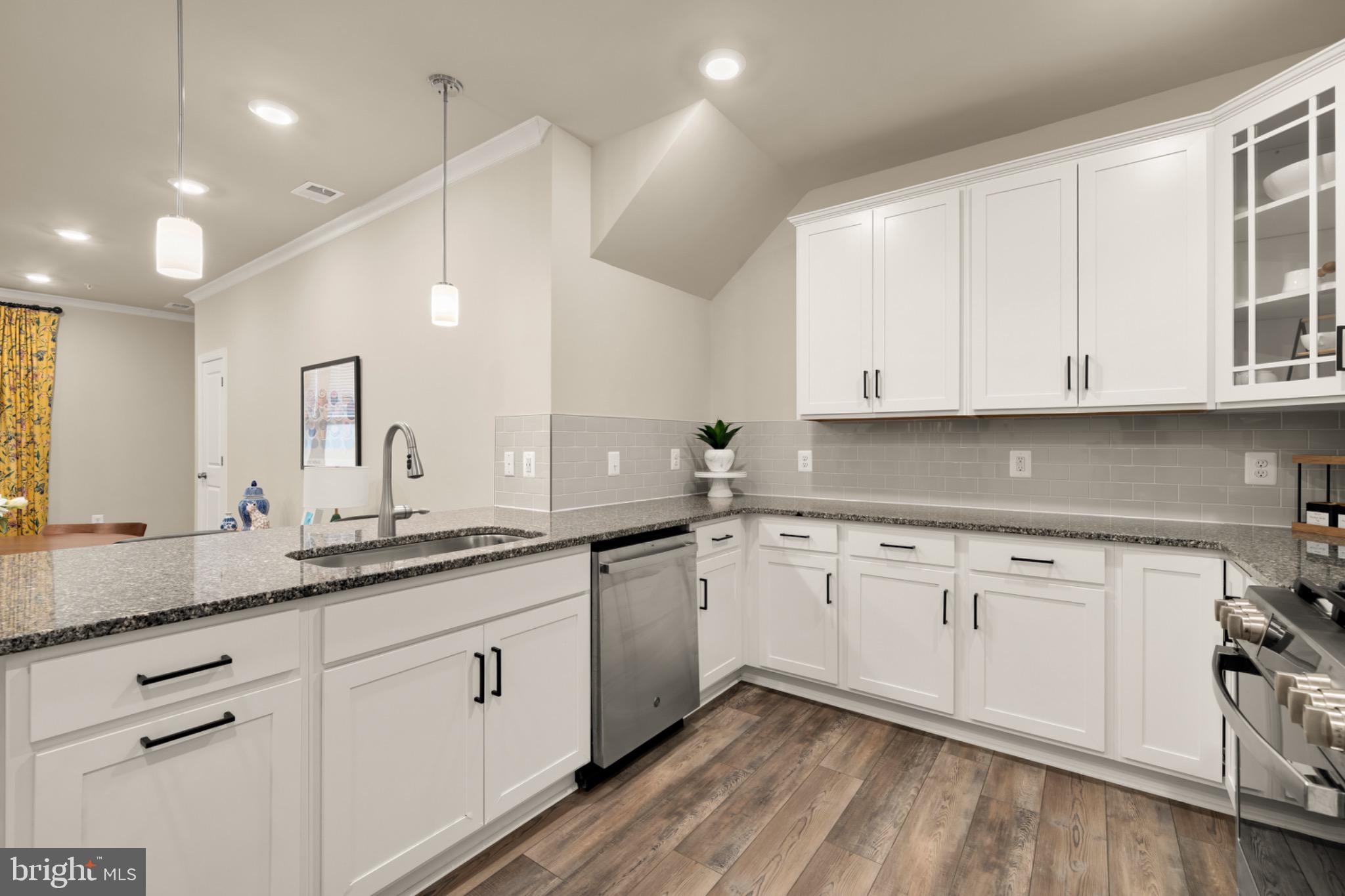 14967 River Walk Way Woodbridge, VA 22191 - Photo 13 of 38 Kitchen overlooks the dining/living room area