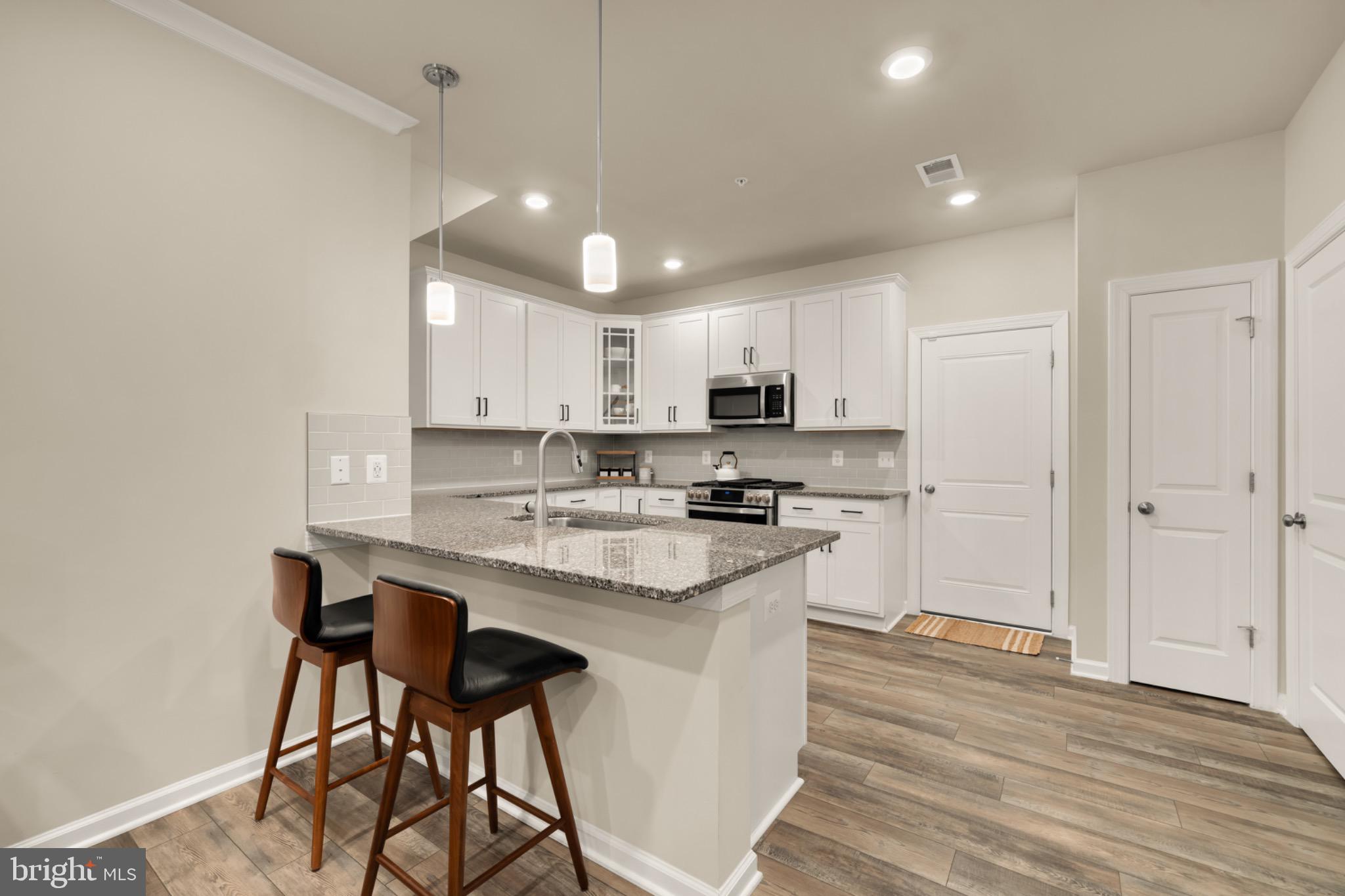 14967 River Walk Way Woodbridge, VA 22191 - Photo 31 of 38 Stylish LVP flooring