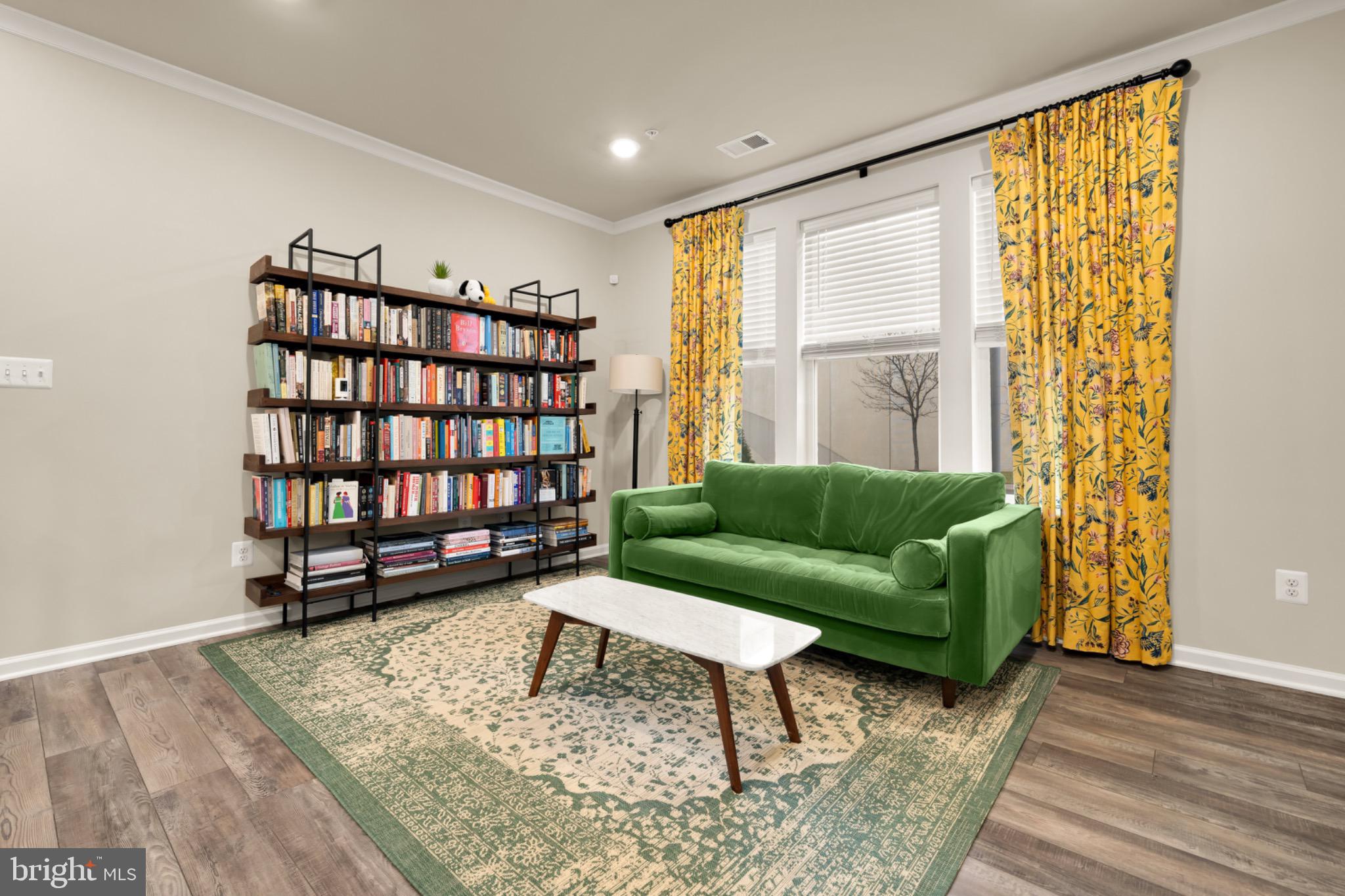 14967 River Walk Way Woodbridge, VA 22191 - Photo 6 of 38 Warm & inviting living room area.