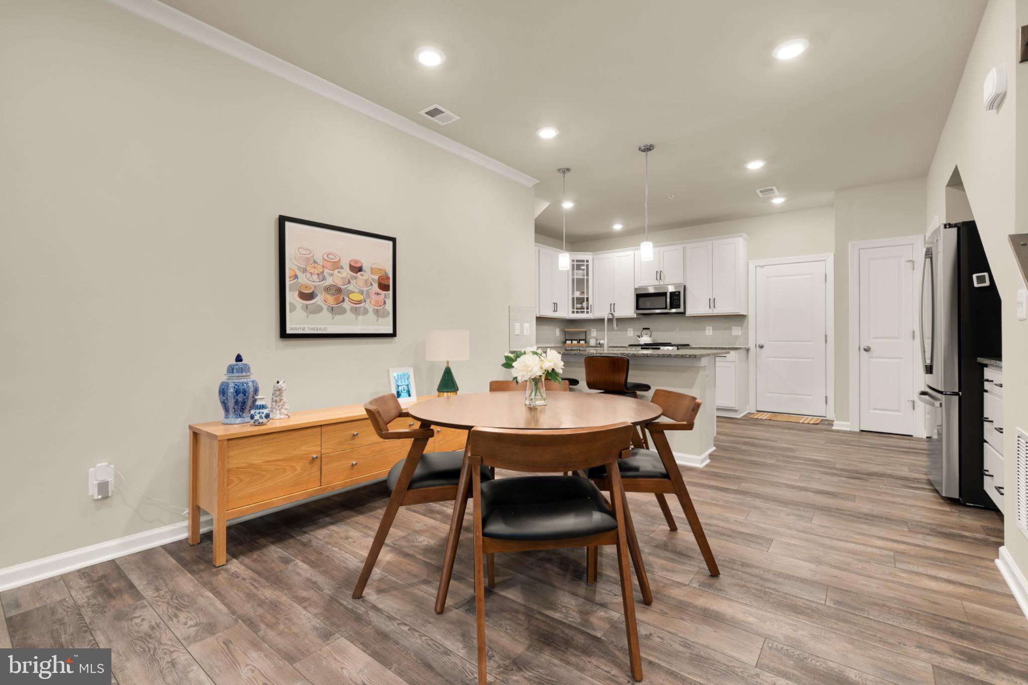 14967 River Walk Way Woodbridge, VA 22191 - Photo 10 of 38 Great space for entertaining or just relaxing.