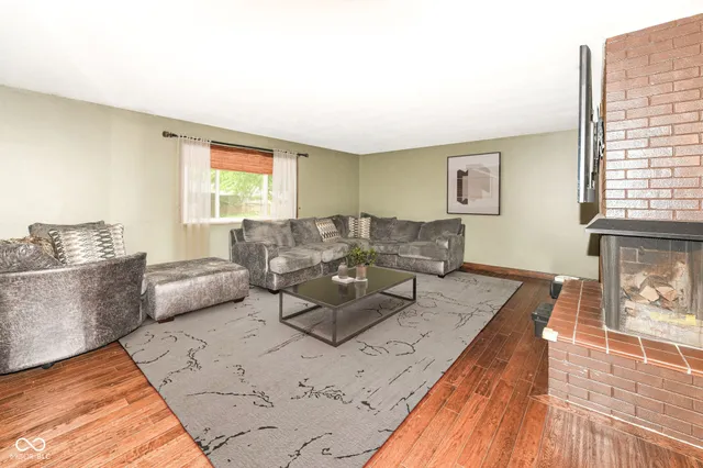 $382,999 | 9202 Sherwood Lane, Indianapolis, IN 46240