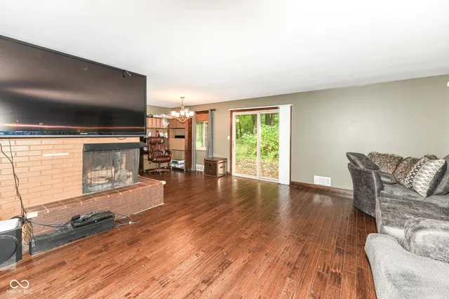 $382,999 | 9202 Sherwood Lane, Indianapolis, IN 46240