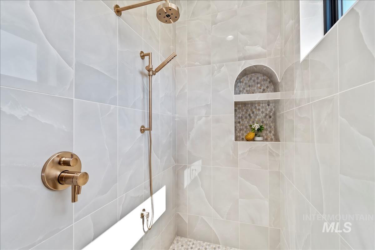 3491 North Templeton Way Eagle, ID 83616 - Photo 13 of 50