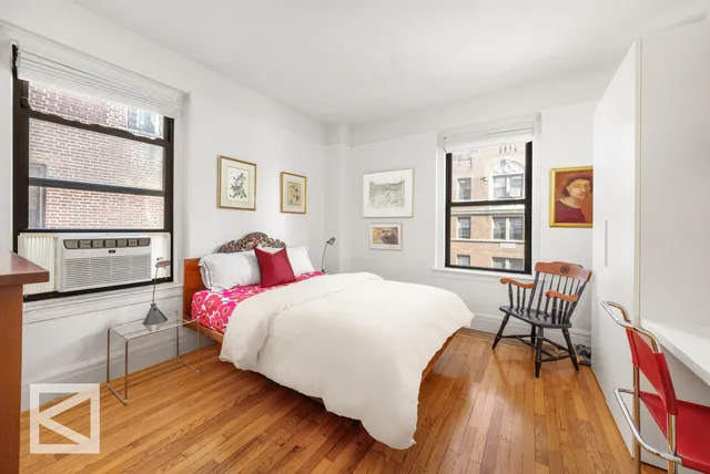 $635,000 | 150 East 93rd Street, Unit 10D | Upper East Side