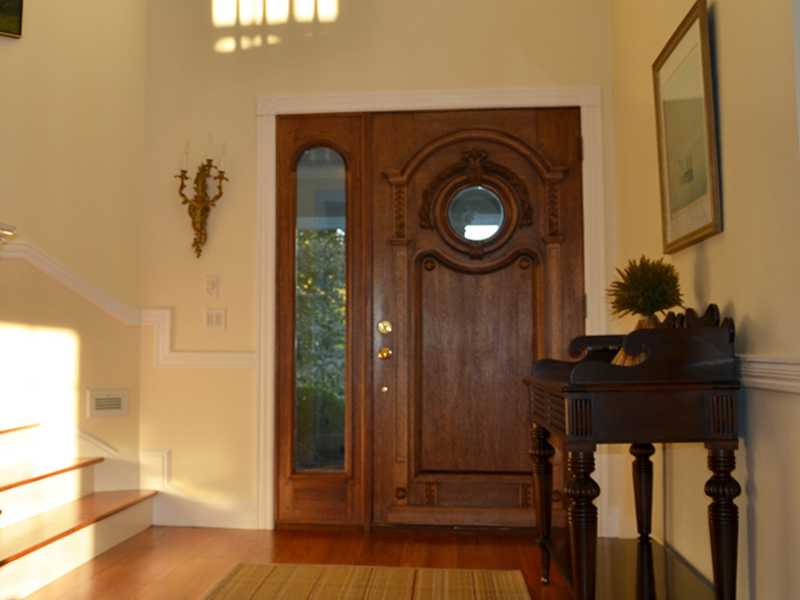 335 West Beach Road Charlestown, RI 02813 - Photo 4 of 25 Entry.
