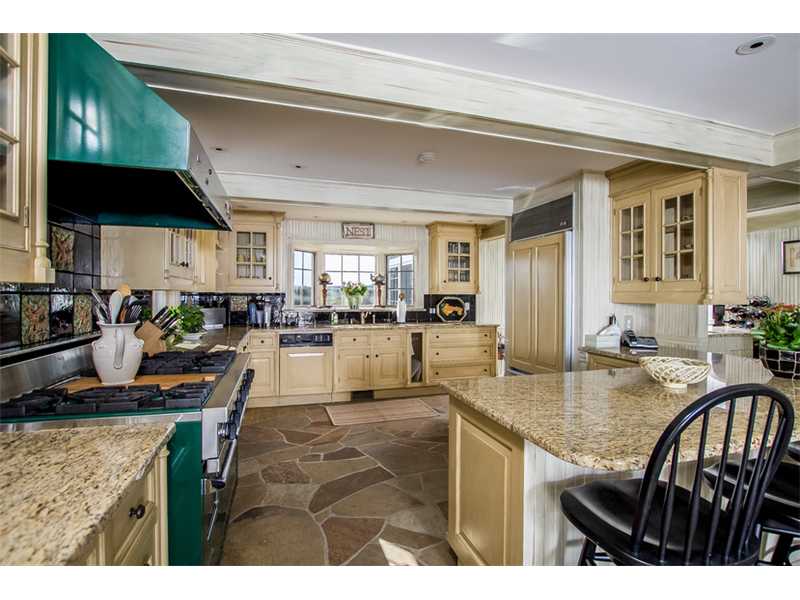 335 West Beach Road Charlestown, RI 02813 - Photo 5 of 25 Kitchen.