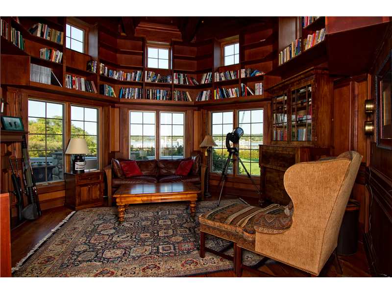 335 West Beach Road Charlestown, RI 02813 - Photo 10 of 25 Den/Family/Great Room.