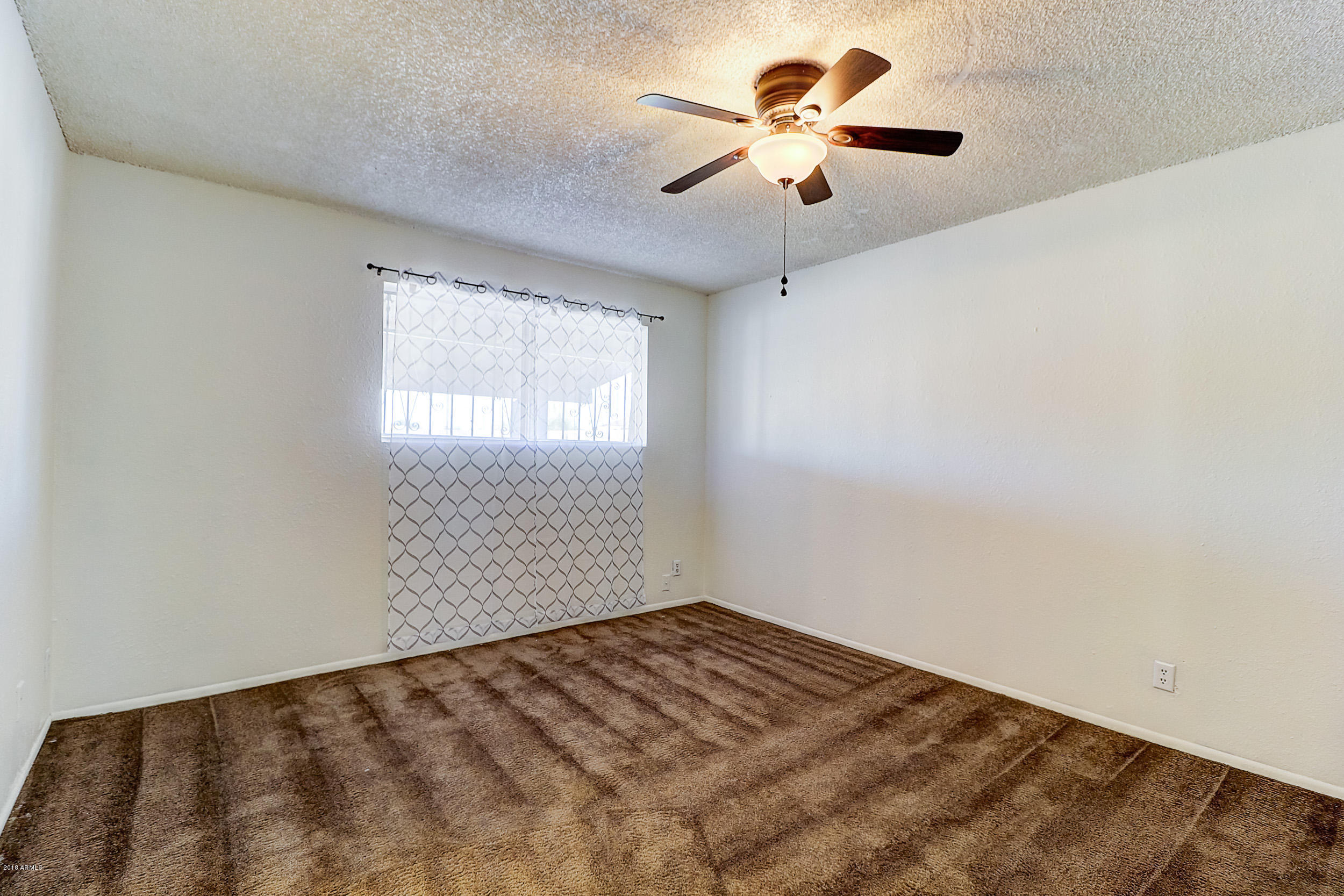 2284 West Pecan Road Phoenix, AZ 85041 - Photo 15 of 27 B (21) (2)